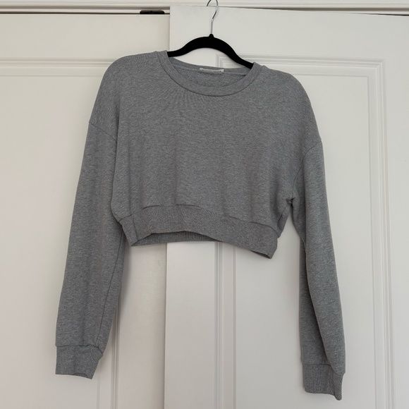 Reformation Hunter Sweatshirt – Cropped Pullover (Lightly Used) - Size S - Picture 1 of 4